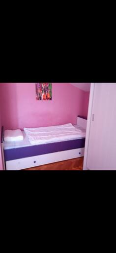 Kuća sa više stanova 30m2 - Podgorica - Tološi