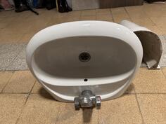 Umivaonik mali sa prekrivacem i cesmom