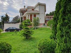 Kuća sa više stanova 252m2 - Bar - Šušanj