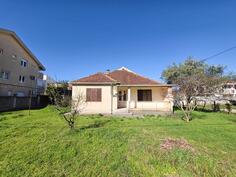 Porodična kuća 120m2 - Podgorica - Tološi