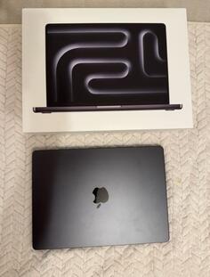 Apple MacBook pro M5  - 14" AMD Ryzen 3 Pro 16GB GB