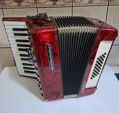 Weltmeister-serino 32 basa