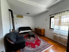 Porodična kuća 200m2 - Bar - Bar (uži dio)