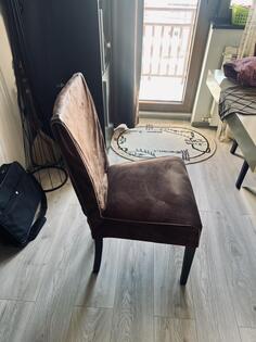 Prodajem 6 stolica u Top stanju