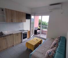 Garsonjera 22m2 - Budva - Lazi