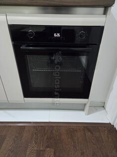 Pecnica, grilna ploca i aspirator