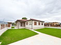 Porodična kuća 140m2 - Podgorica - Gornja Gorica