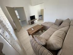 Porodična kuća 90m2 - Ulcinj - > Okolina grada