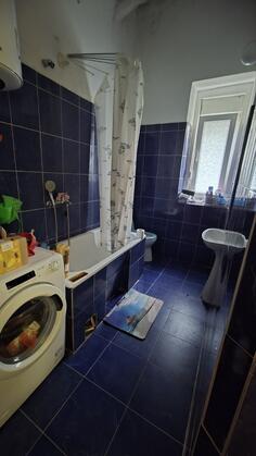 Garsonjera 35m2 - Podgorica - Preko Morače