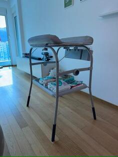 Chicco Cuddle stočić za presvlačenje beba