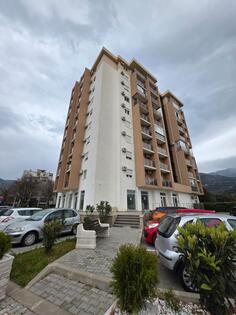 Jednosoban stan 58m2 - Bar - Centar grada