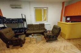 Kuća sa više stanova 120m2 - Zvezdara - Zvezdara (uži dio)