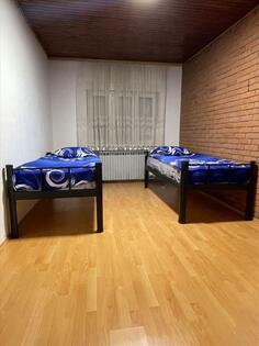 Porodična kuća 126m2 - Zemun - > Okolina