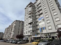 Dvosoban stan 75m2 - Bar - Centar grada