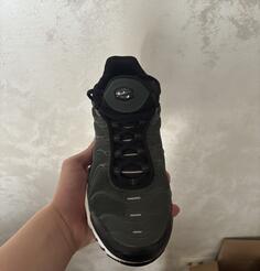 PRODAJEM PATIKE NIKE BROJ 36.5