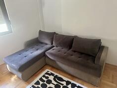 u dobrom stanju garnitura, pretvara se u krevet za dvoje