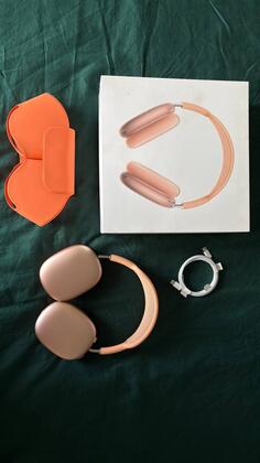 Apple AirPods Max iz 2024 godine.