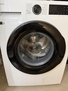 Vas Masina - nova, nije koriscena prodajem jer ne moze da mi stane u kupatilo