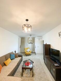 Dvosoban stan 100m2 - Podgorica - Preko Morače