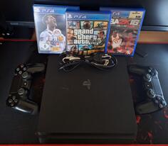 Sony - PlayStation 4