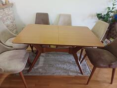 Trpezarijski sto, proizvodjac Mita Leskovac