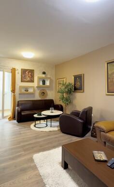 Trosoban stan 106m2 - Podgorica - Preko Morače Pravni,Ekonomski fakultet i MUP