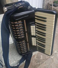 Prodajem Harmoniku 