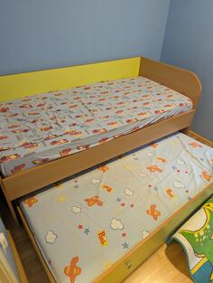 Dječiji dvokrevet i dva duseka