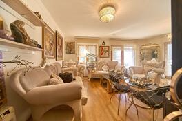 Trosoban stan 120m2 - Podgorica - Tološi