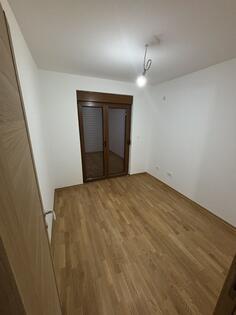 Dvosoban stan 56m2 - Podgorica - Stari Aerodrom Avda Međedovića