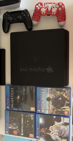 Sony - PlayStation 4