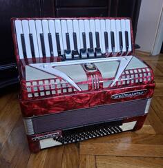 Harmonika-weltmeister ramona 80 basova