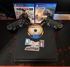 Sony - PlayStation 4