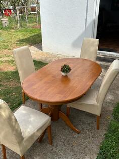 Prodajem trpezarijski sto i komplet 6 novih stolica