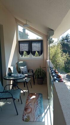 Trosoban stan 101m2 - Kotor - Dub