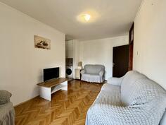 Jednosoban stan 50m2 - Bar - Centar grada