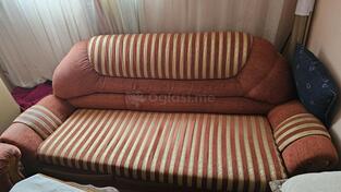 Prodajem garnituru i sto