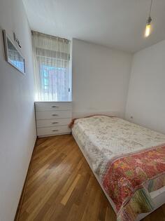 Krevet sa dušekom 200x160