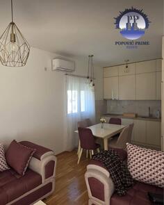 Dvosoban stan 72m2 - Podgorica - Blok 9