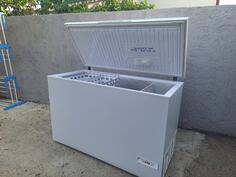 PRODAJEM ZAMRZIVAČ 310 L.