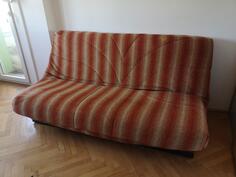 Prodajem trosjed na razvlacenje