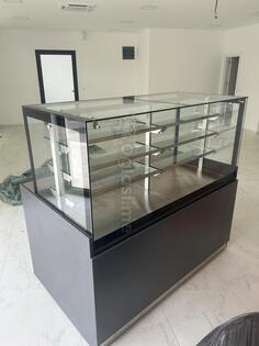 Neutralne vitrine