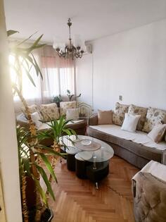 Dvosoban stan 79m2 - Podgorica - Tuški put