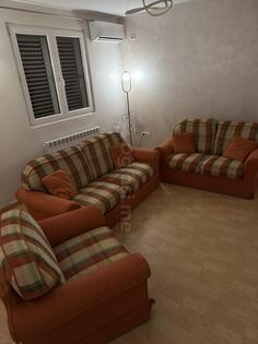 Set garnitura kao nova – povoljno