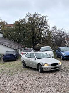 Lexus - IS 200 - 2.0