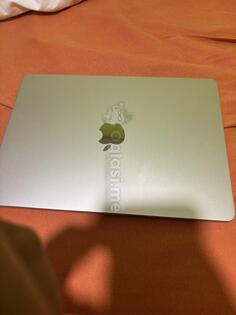 Apple Mac book air m4 - 13.3" AMD Ryzen 9 16GB GB