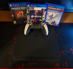 Sony - PlayStation 4