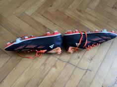 ADIDAS PREDATOR 44 Broj