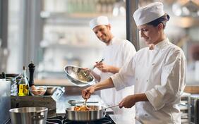 Potreban pomoćni kuvar