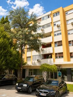 Jednosoban stan 40m2 - Podgorica - Preko Morače